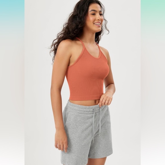 Aura size S/M super cute ribbed knit crop top!! - Picture 2 of 10